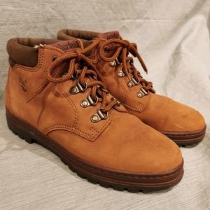 Timberland Women's Size 7 Tan Hiking Boots